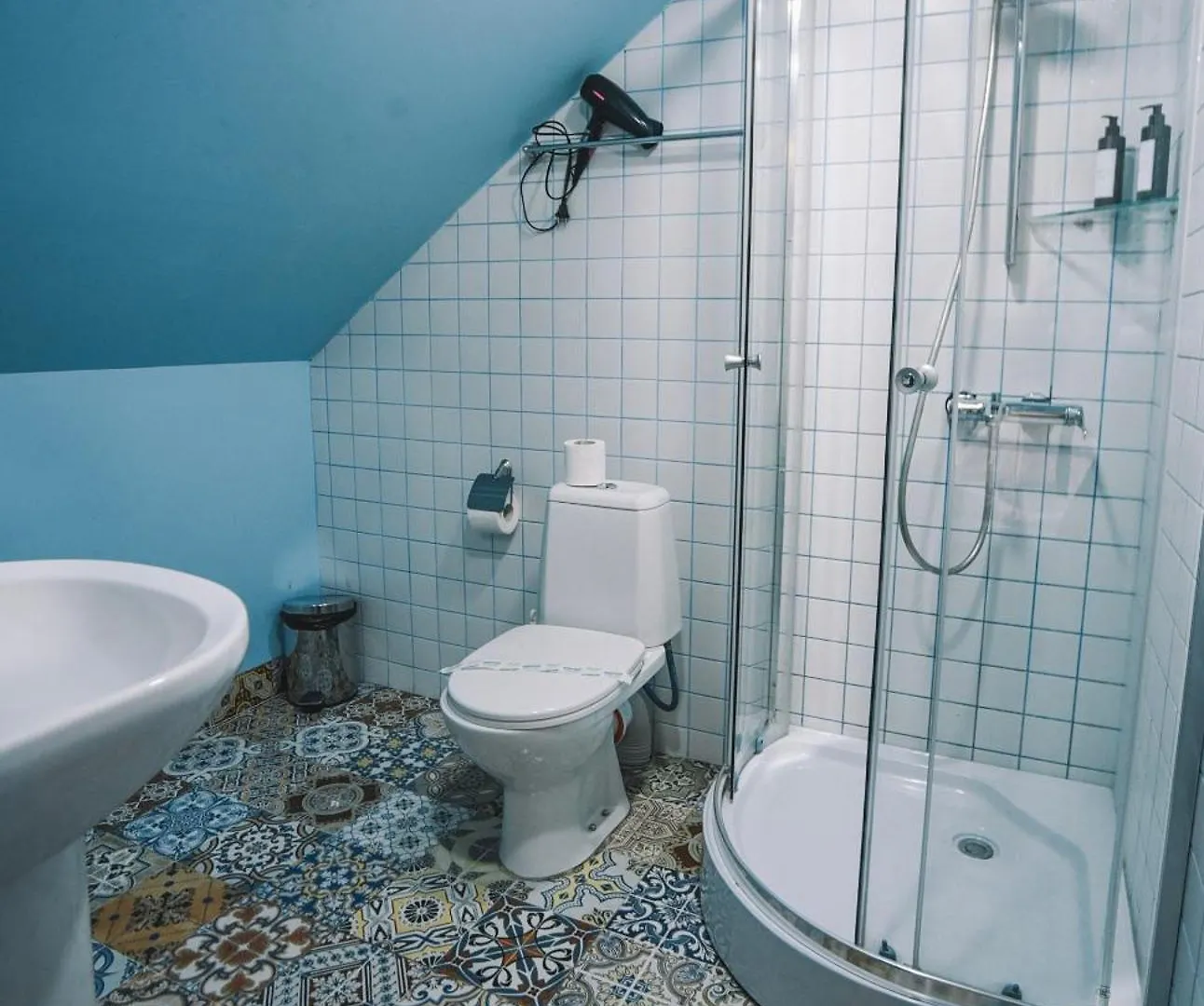 טביליסי Rooftop Blue Apartment At Rustaveli Avenue